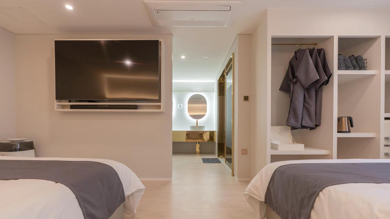 Denbasta Central Hotel Seomyeon Busan Dış mekan fotoğraf