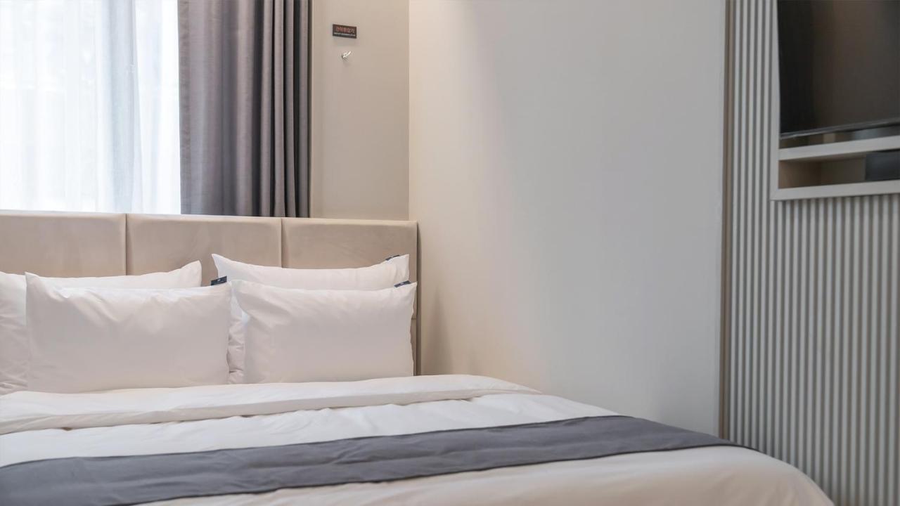 Denbasta Central Hotel Seomyeon Busan Dış mekan fotoğraf