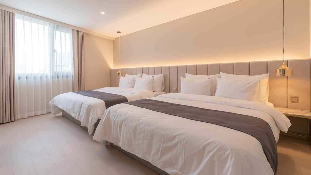 Denbasta Central Hotel Seomyeon Busan Dış mekan fotoğraf