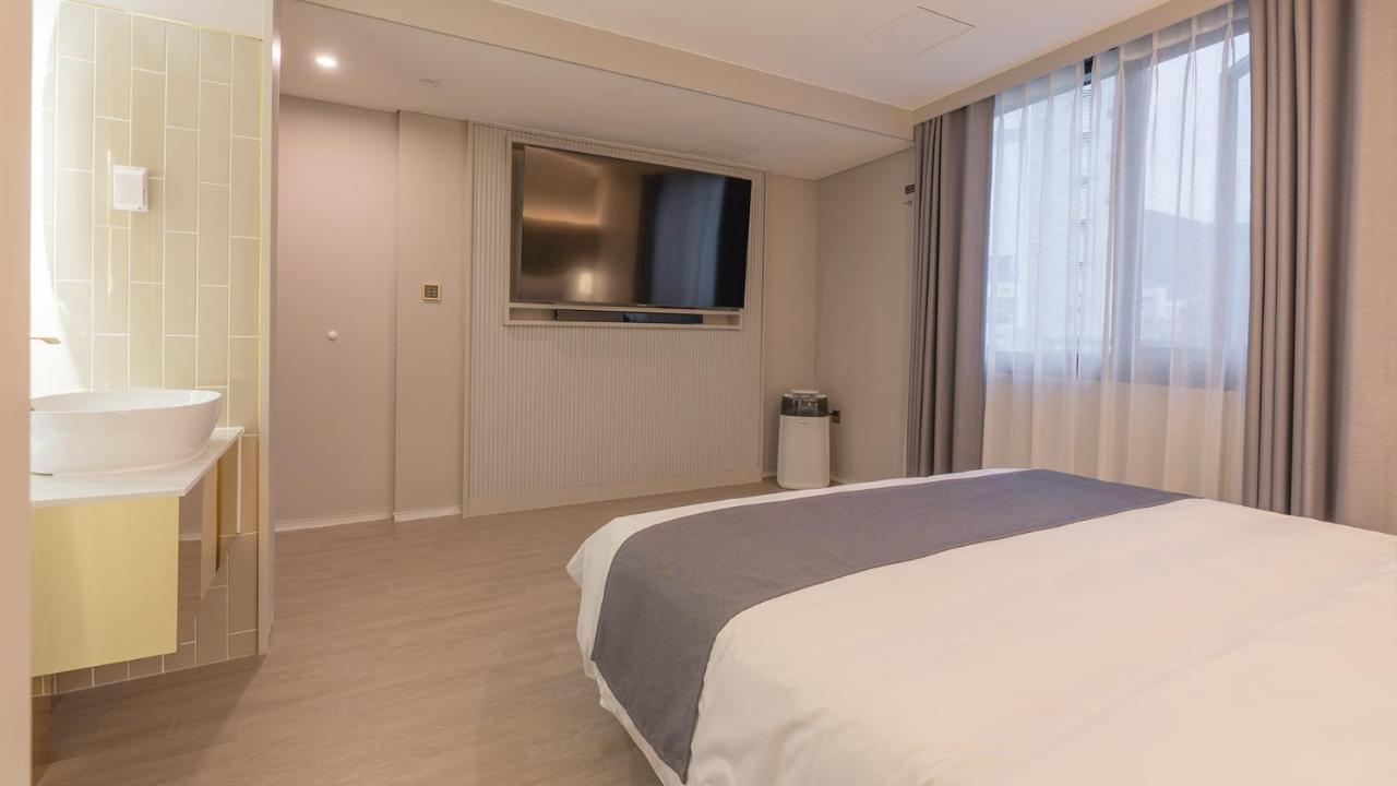 Denbasta Central Hotel Seomyeon Busan Dış mekan fotoğraf