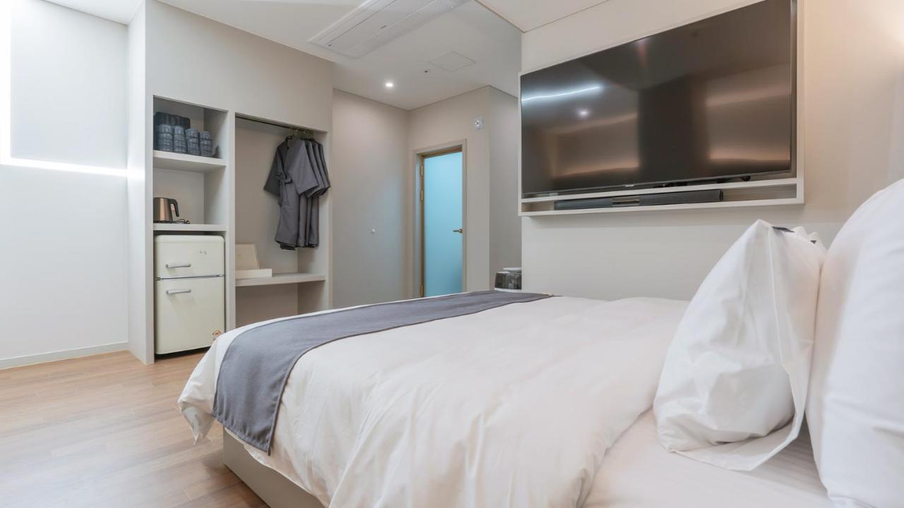Denbasta Central Hotel Seomyeon Busan Dış mekan fotoğraf